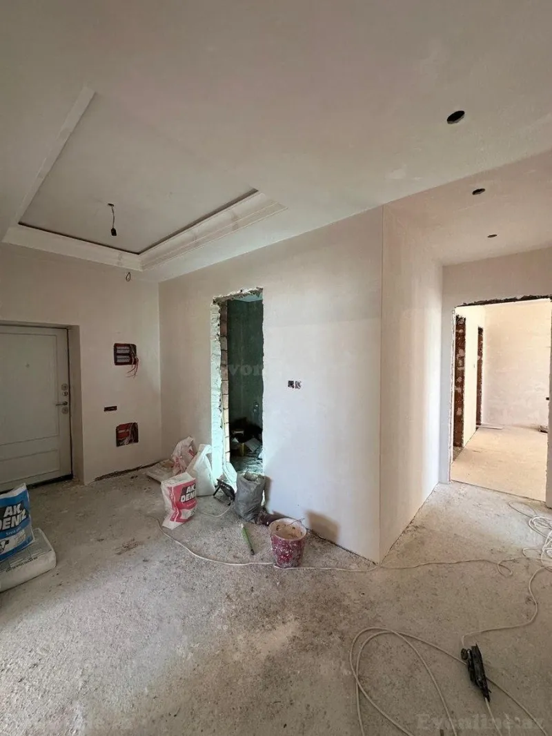 Satılır 3 otaqlı Mənzil Yeni tikili 140 m² 8 Noyabr m. - şəkil 3