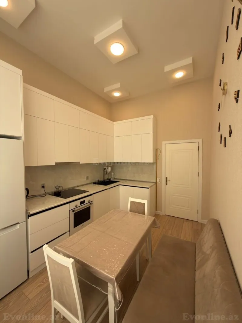 Satılır 2 otaqlı Mənzil Yeni tikili 82 m² Qara Qarayev m. - şəkil 13