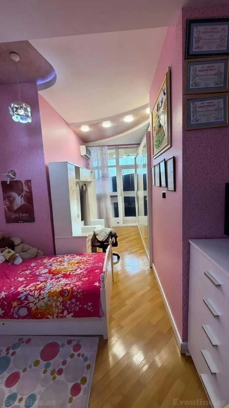 Satılır 4 otaqlı Mənzil Yeni tikili 185 m² 8-ci mikrorayon - şəkil 7