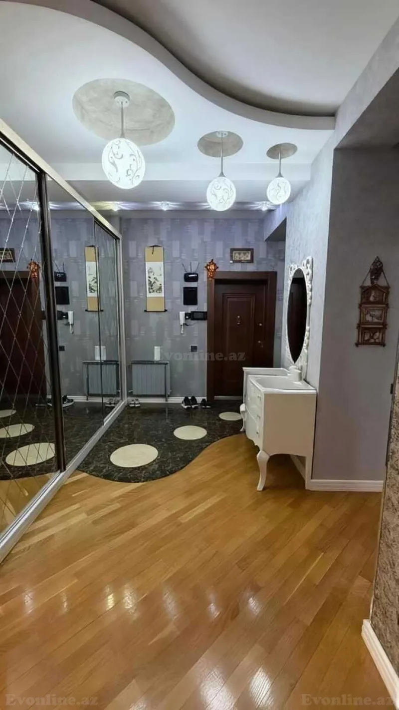 Satılır 4 otaqlı Mənzil Yeni tikili 185 m² 8-ci mikrorayon - şəkil 13