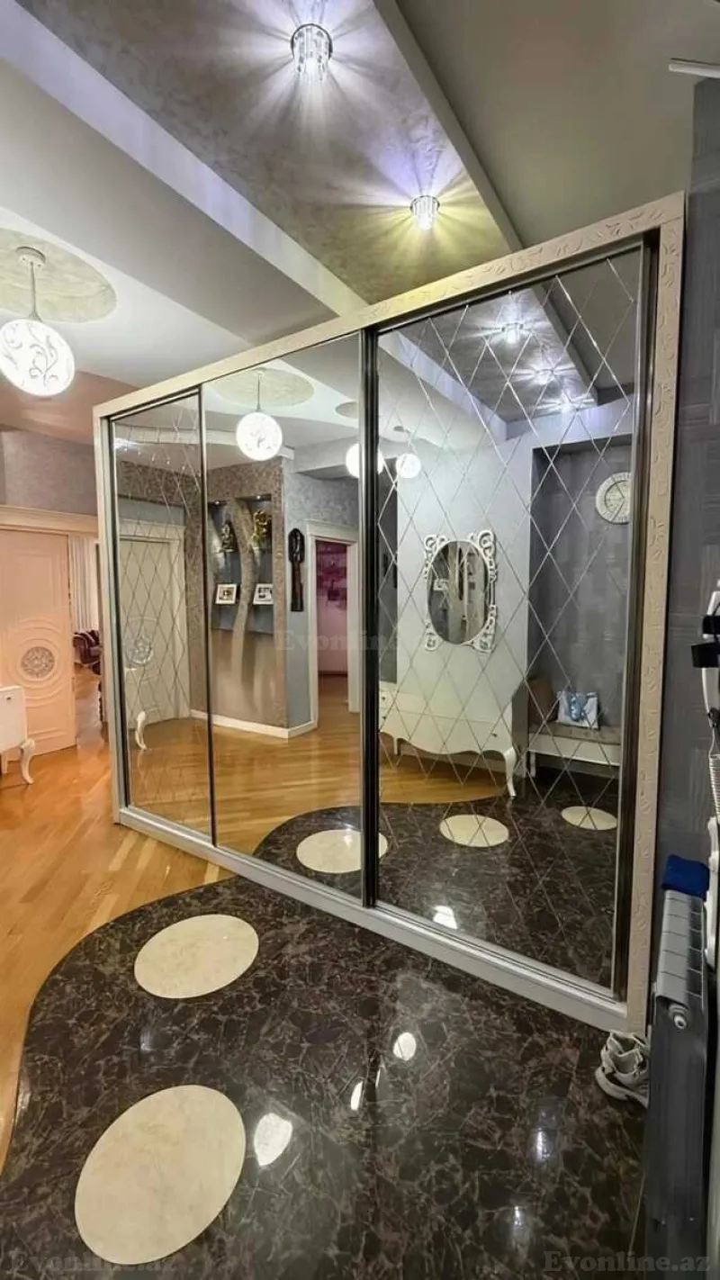 Satılır 4 otaqlı Mənzil Yeni tikili 185 m² 8-ci mikrorayon - şəkil 16