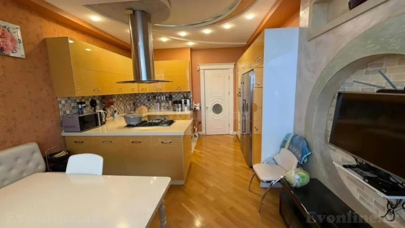 Satılır 4 otaqlı Mənzil Yeni tikili 185 m² 8-ci mikrorayon - şəkil 18