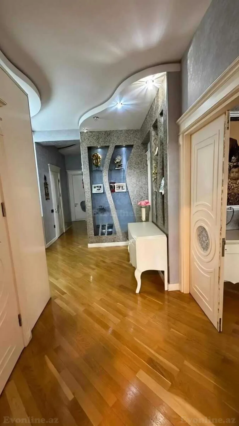 Satılır 4 otaqlı Mənzil Yeni tikili 185 m² 8-ci mikrorayon - şəkil 21