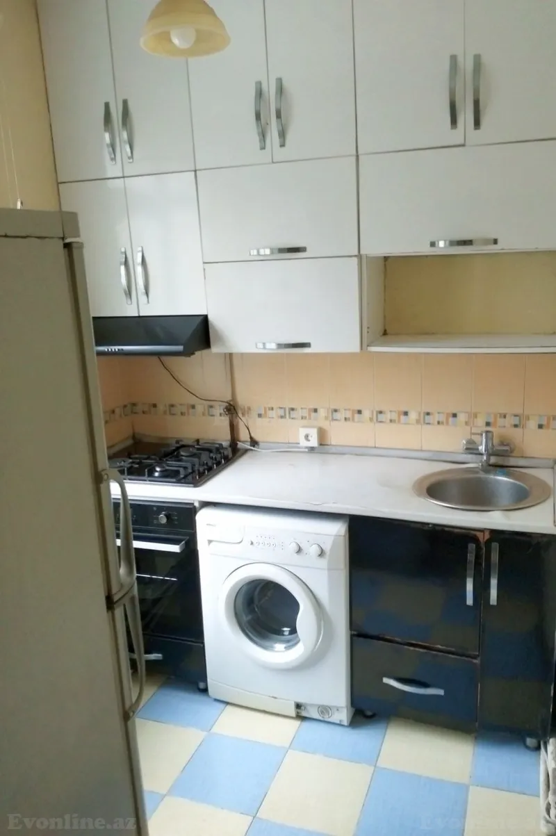 Kirayə verilir 2 otaqlı Mənzil Yeni tikili 70 m² 4-cü mikrorayon