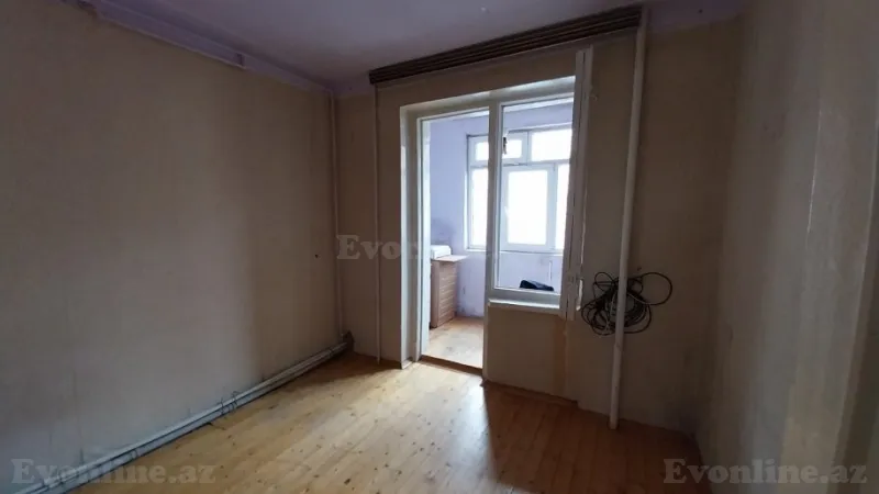 Satılır 1 otaqlı Mənzil Köhnə tikili 37 m² Suraxanı r. - şəkil 4