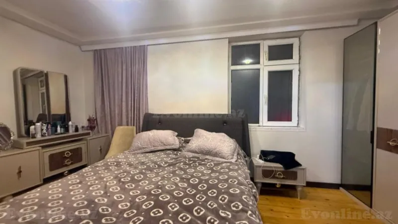 Satılır 4 otaqlı Mənzil Köhnə tikili 100 m² Gənclik m. - şəkil 14