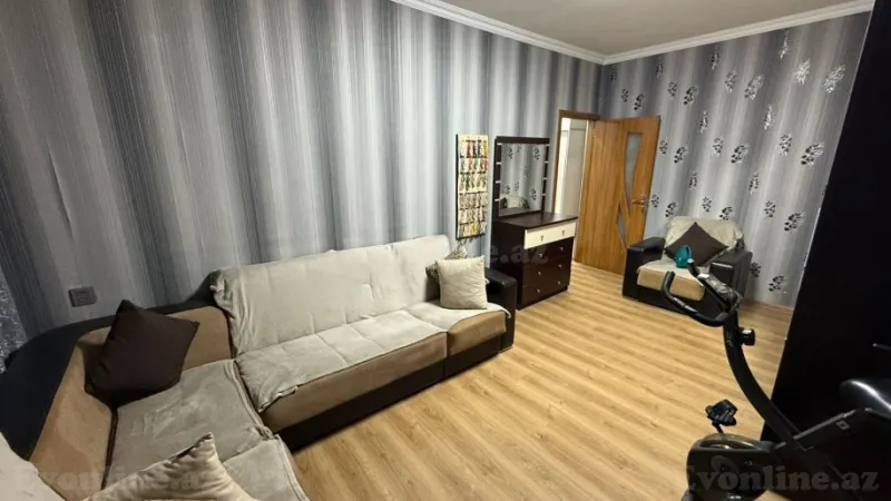 Satılır 3 otaqlı Mənzil Köhnə tikili 80 m² Həzi Aslanov m. - şəkil 2