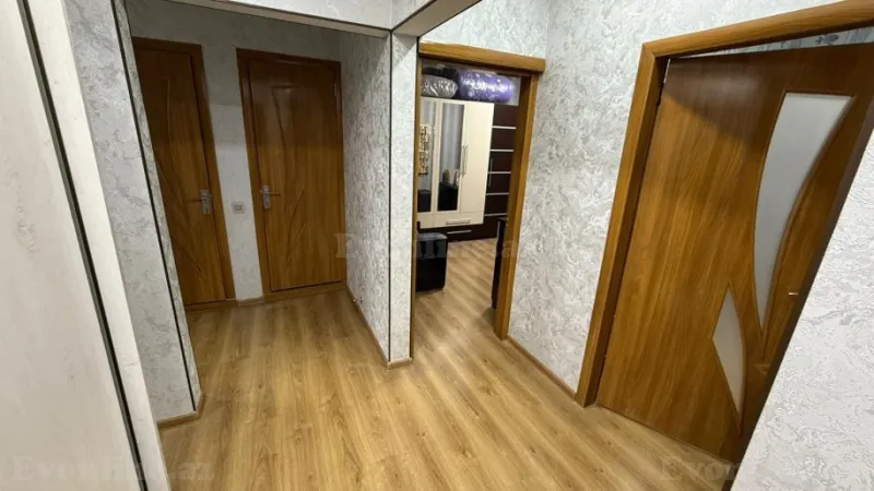 Satılır 3 otaqlı Mənzil Köhnə tikili 80 m² Həzi Aslanov m. - şəkil 13