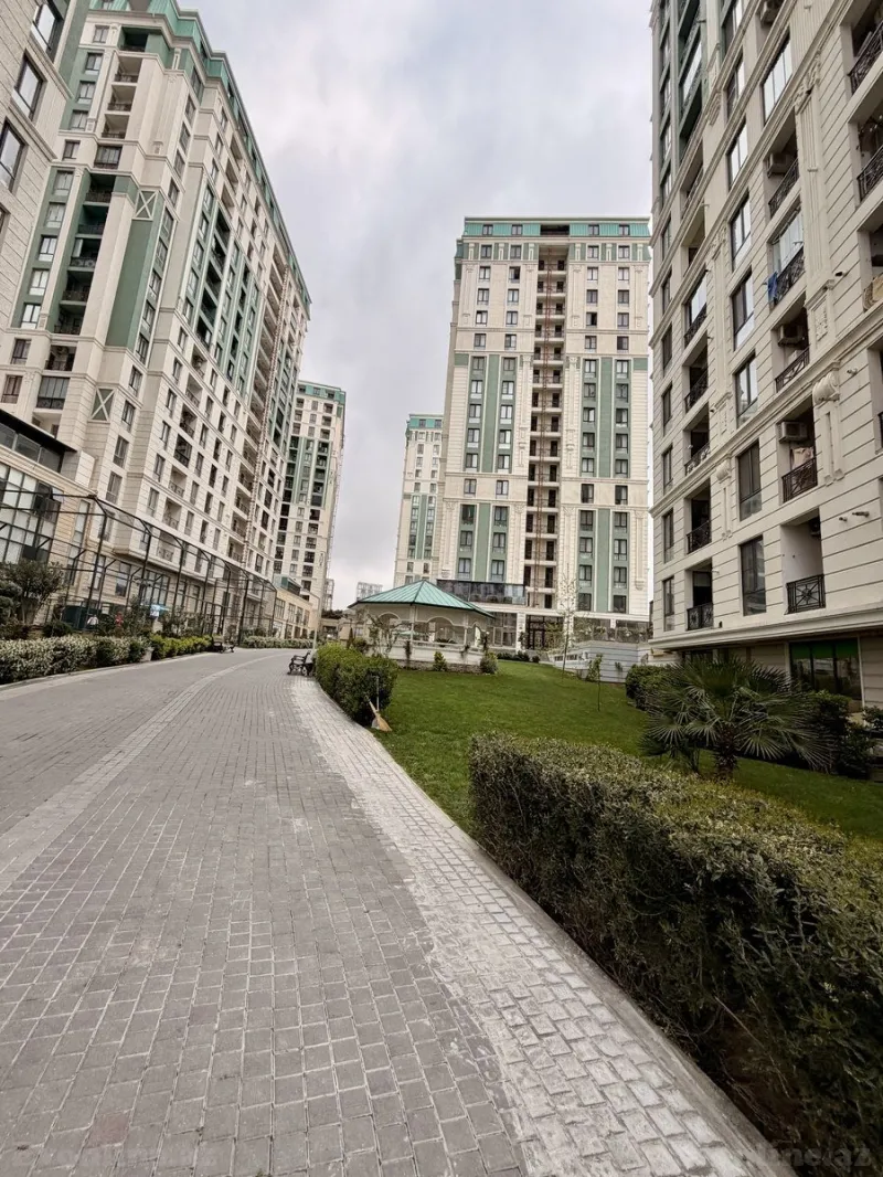 Satılır 4 otaqlı Mənzil Yeni tikili 177.9 m² Gənclik m. - şəkil 3