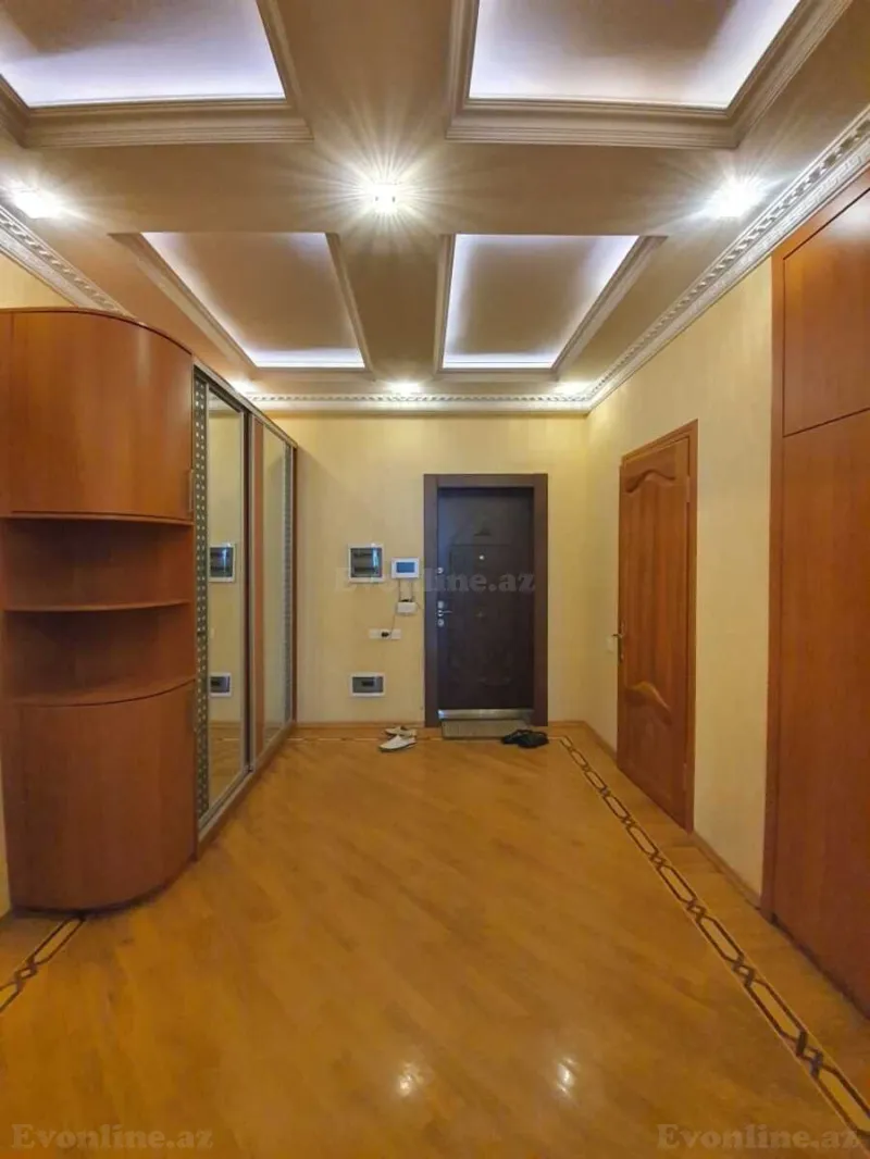 Kirayə verilir 3 otaqlı Mənzil Yeni tikili 135 m² Gənclik m. - şəkil 27