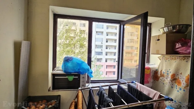 Satılır 3 otaqlı Mənzil Köhnə tikili 80 m² İnşaatçılar m. - şəkil 13