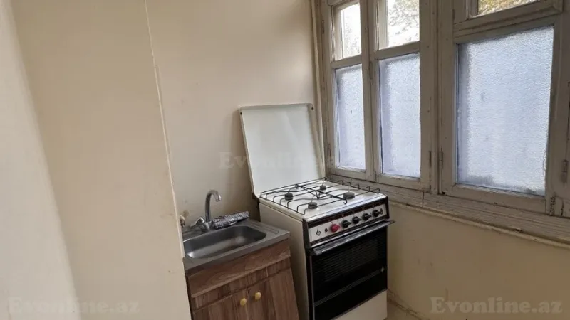 Kirayə verilir 3 otaqlı Mənzil Köhnə tikili 65 m² Nərimanov r. - şəkil 6