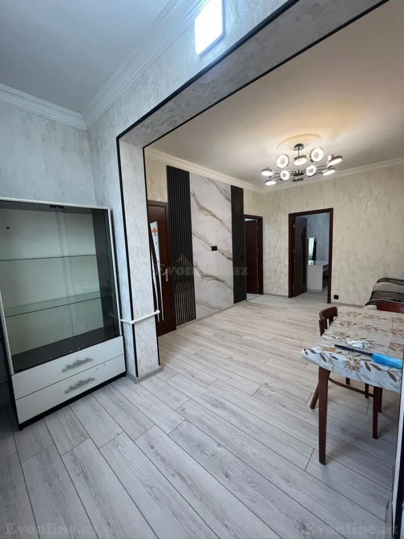 Satılır 2 otaqlı Mənzil Köhnə tikili 56 m² 1-ci mikrorayon