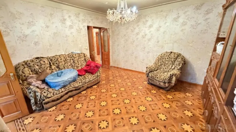 Satılır 4 otaqlı Mənzil Köhnə tikili 110 m² Əhmədli - şəkil 2