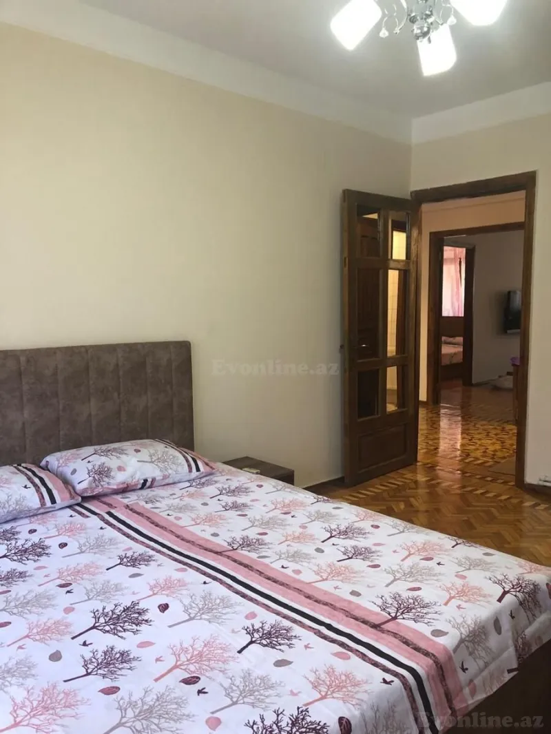 Kirayə verilir 3 otaqlı Mənzil Köhnə tikili 95 m² 28 May m. - şəkil 9