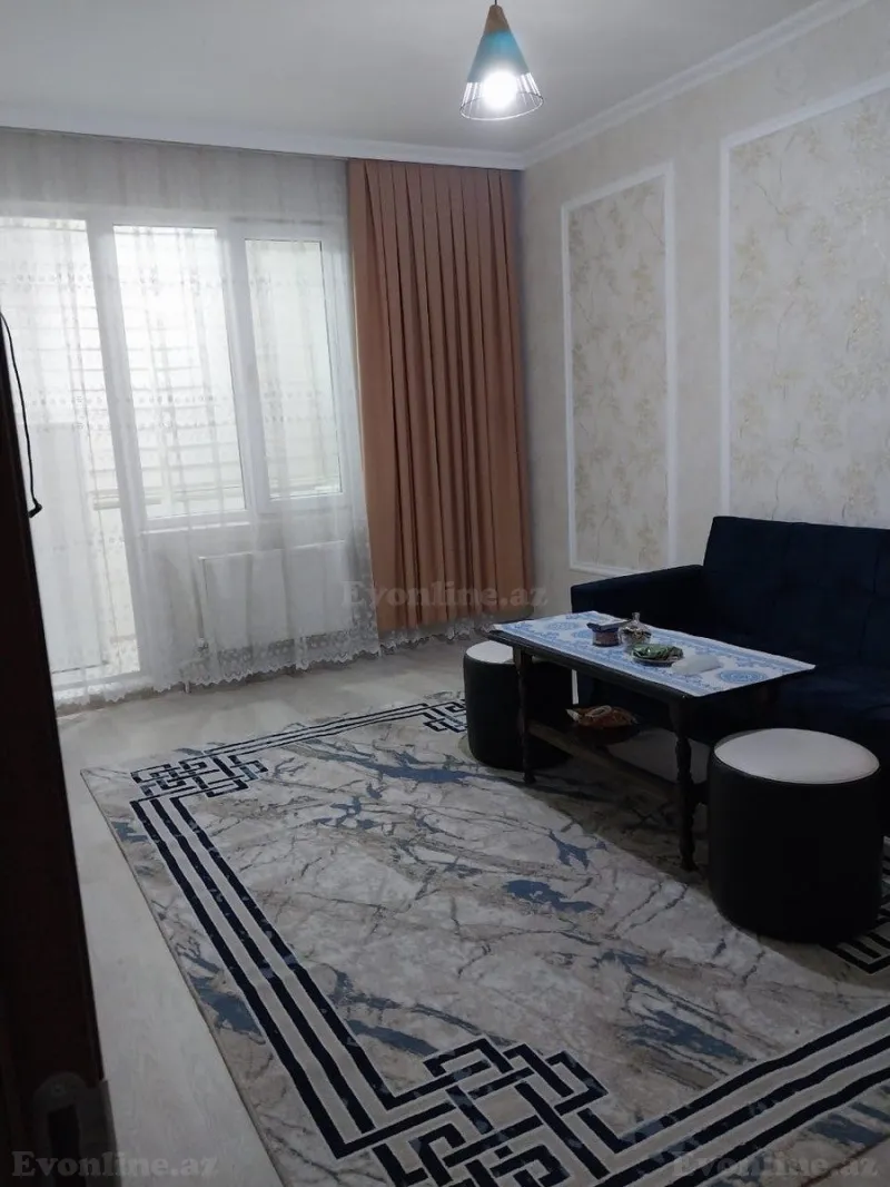2 otaqlı Mənzil 60 m² 4-cü mikrorayon Kirayə verilir