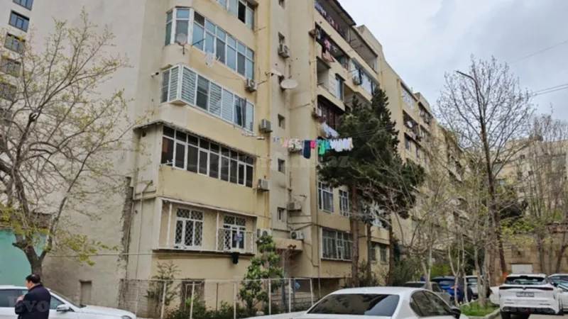 Kirayə verilir 5 otaqlı Mənzil Köhnə tikili 110 m² Xətai m.
