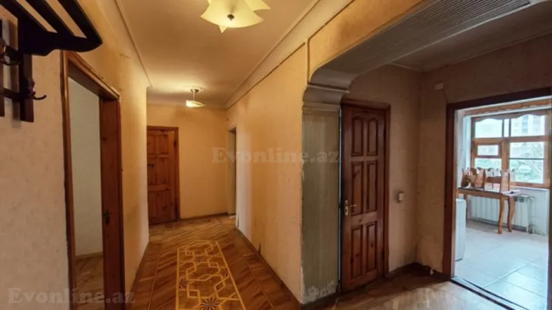 Kirayə verilir 5 otaqlı Mənzil Köhnə tikili 110 m² Xətai m. - şəkil 3