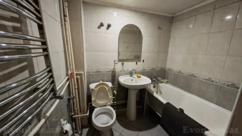 Kirayə verilir 5 otaqlı Mənzil Köhnə tikili 110 m² Xətai m. - şəkil 17