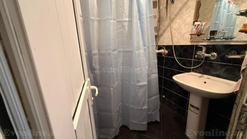 Satılır 2 otaqlı Mənzil Köhnə tikili 60 m² 1-ci mikrorayon - şəkil 9