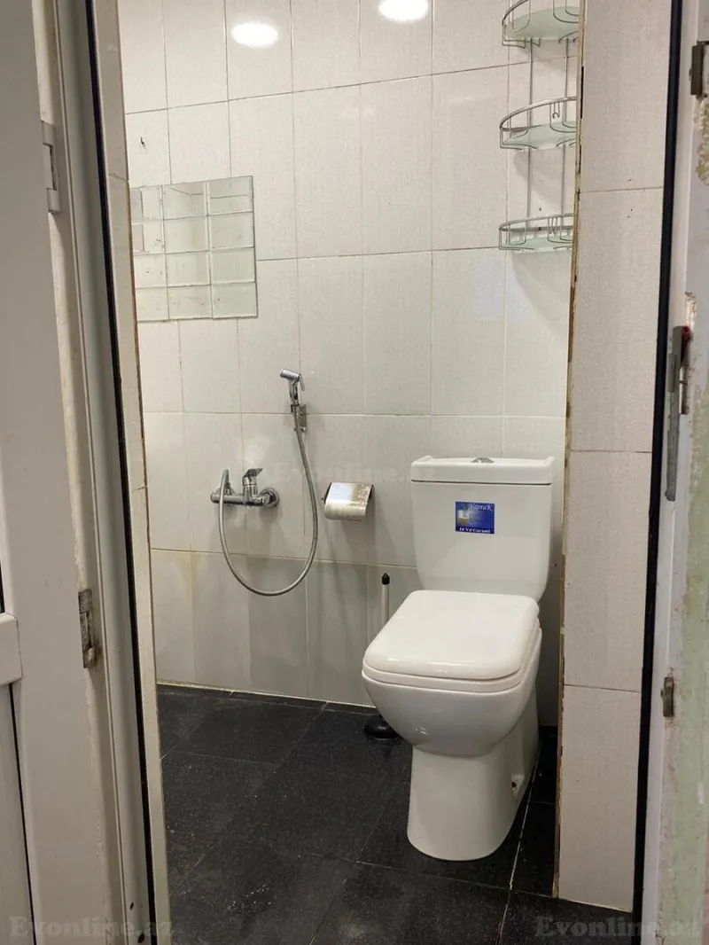 Kirayə verilir 2 otaqlı Mənzil Köhnə tikili 45 m² Nəriman Nərimanov m. - şəkil 3