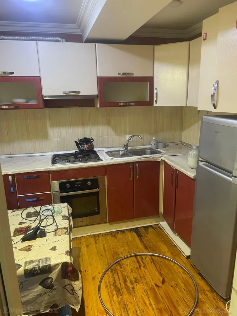 Kirayə verilir 2 otaqlı Mənzil Köhnə tikili 70 m² İnşaatçılar m. - şəkil 9