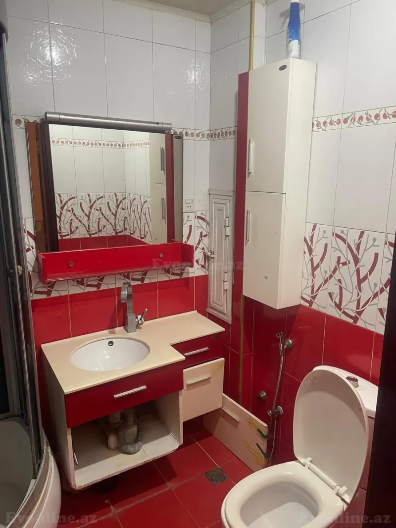 Kirayə verilir 2 otaqlı Mənzil Köhnə tikili 70 m² İnşaatçılar m. - şəkil 13