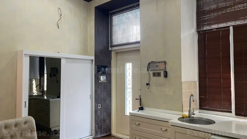 Kirayə verilir 4 otaqlı Mənzil Köhnə tikili 115 m² 28 May m. - şəkil 6