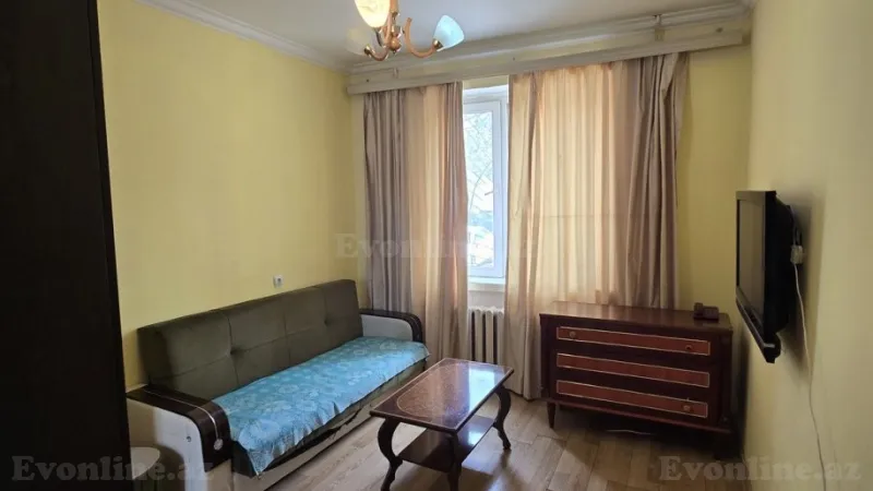 2 otaqlı Mənzil 40 m² Xətai r. Satılır