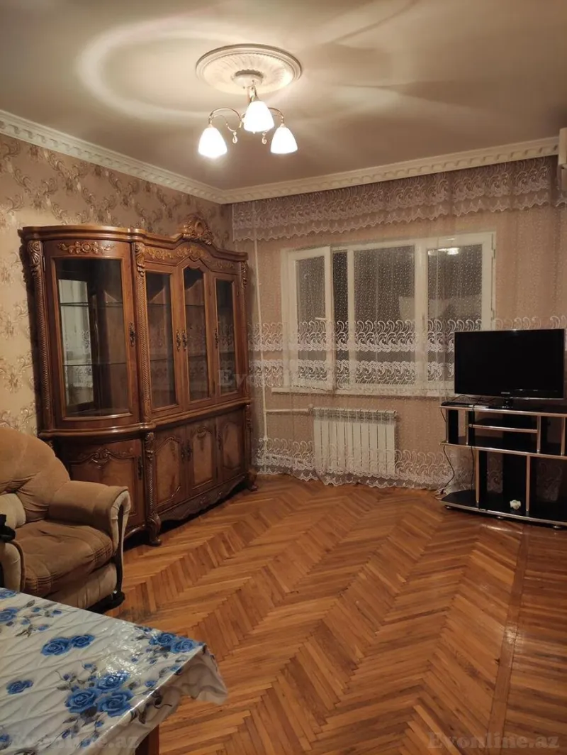 Kirayə verilir 2 otaqlı Mənzil Köhnə tikili 70 m² Həzi Aslanov m. - şəkil 2