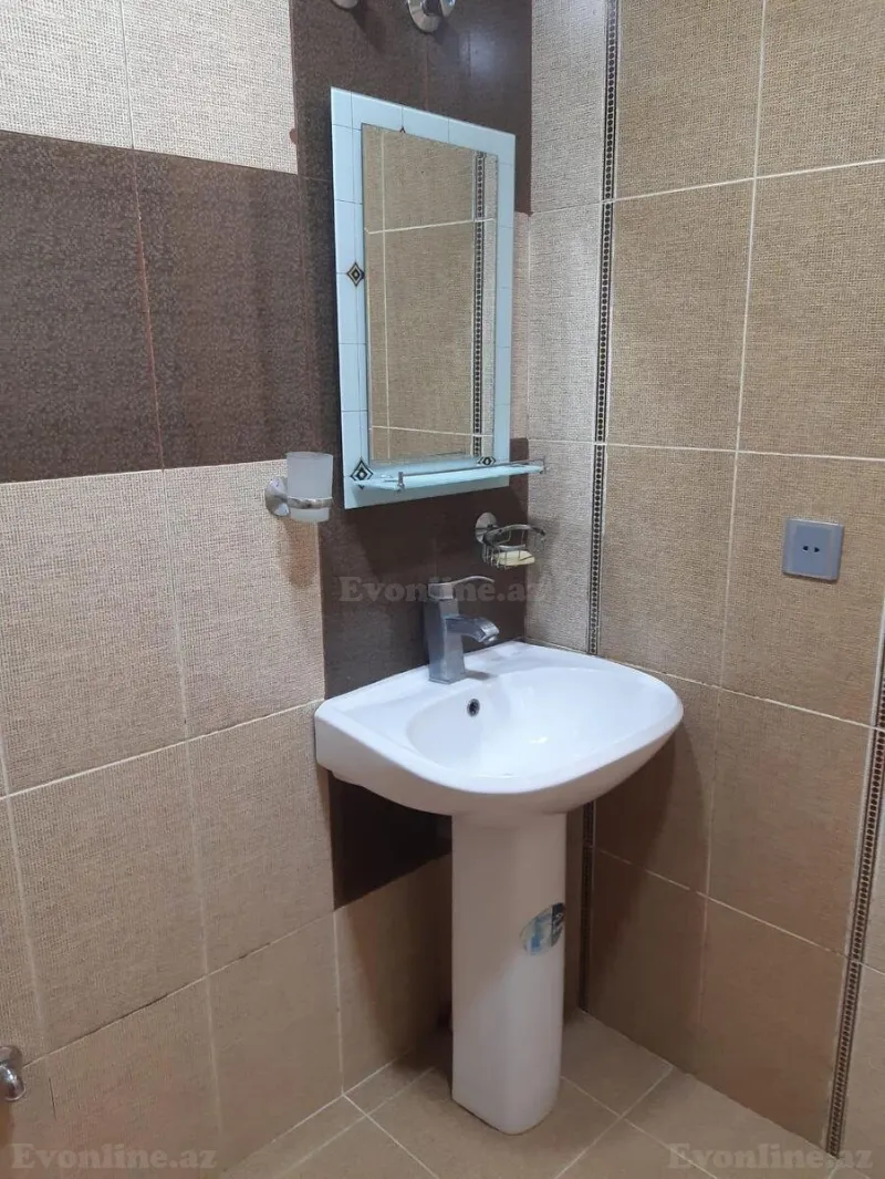 Satılır 2 otaqlı Mənzil Köhnə tikili 40 m² Gənclik m. - şəkil 13