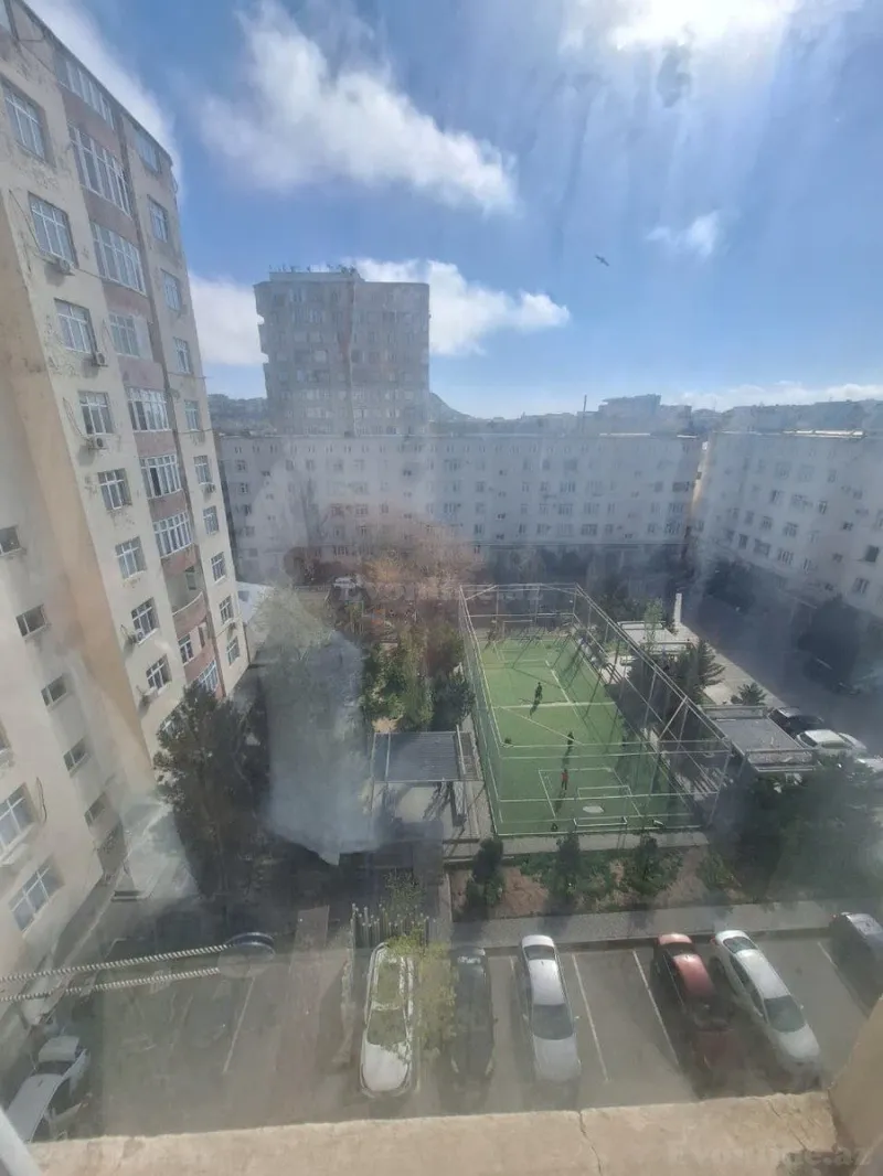 3 otaqlı Mənzil 120 m² Səbail r. Kirayə verilir