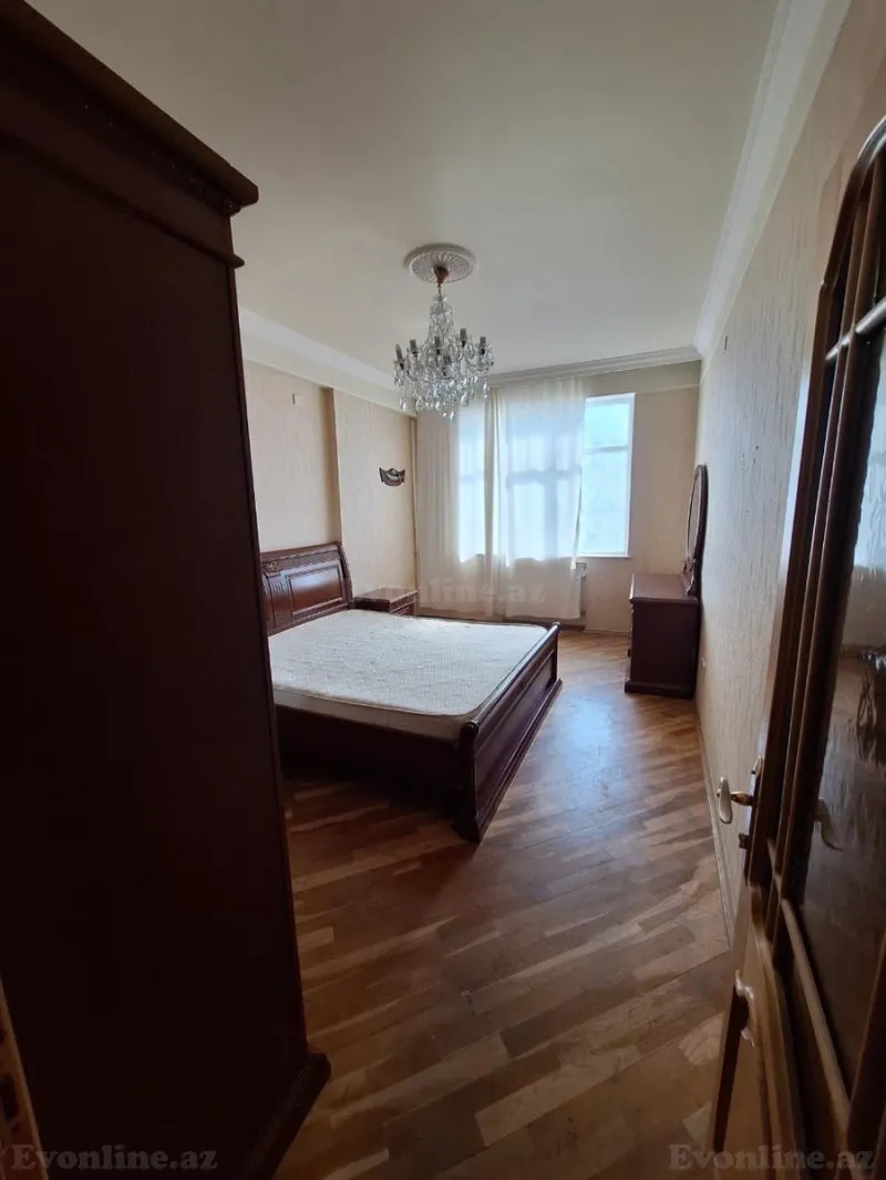 Kirayə verilir 3 otaqlı Mənzil Yeni tikili 120 m² Səbail r. - şəkil 11