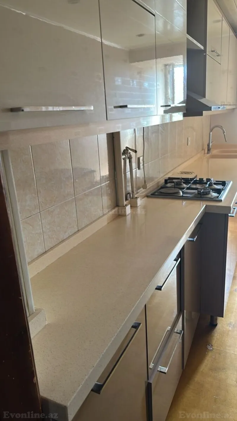 Kirayə verilir 3 otaqlı Mənzil Köhnə tikili 100 m² Memar Əcəmi m. - şəkil 9