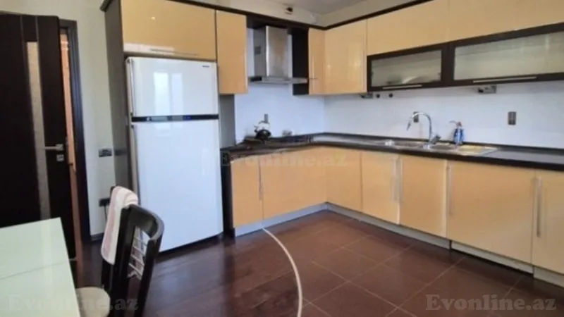 Satılır 4 otaqlı Mənzil Yeni tikili 160 m² Yasamal - şəkil 12