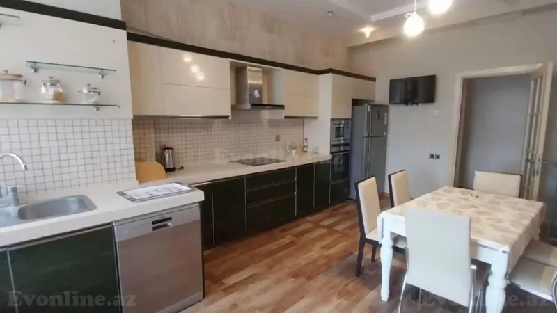 Kirayə verilir 3 otaqlı Mənzil Yeni tikili 170 m² Yasamal - şəkil 11