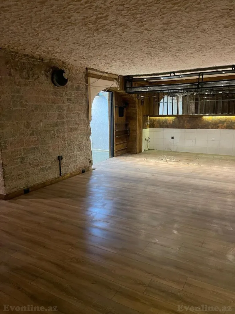 Obyekt 92 m² Səbail r. Satılır