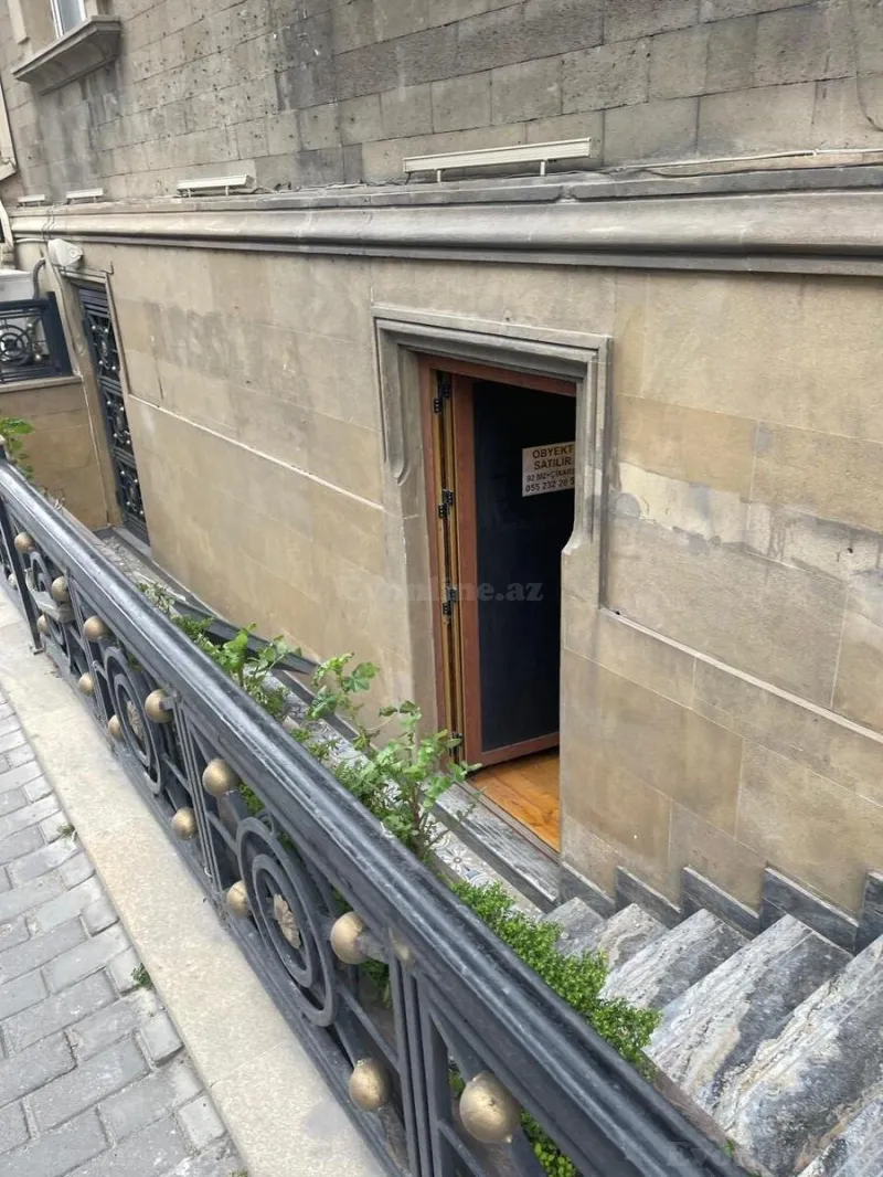 Satılır Obyekt 92 m² Səbail r. - şəkil 3