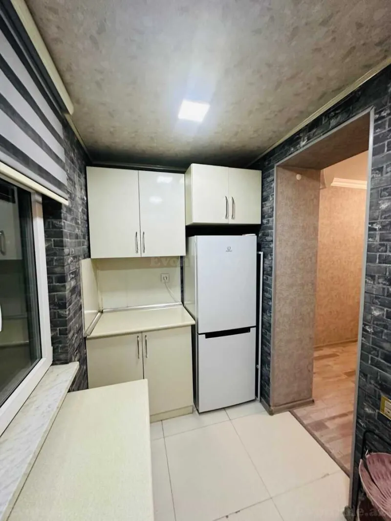 Kirayə verilir 2 otaqlı Mənzil Köhnə tikili 65 m² Qara Qarayev m. - şəkil 4