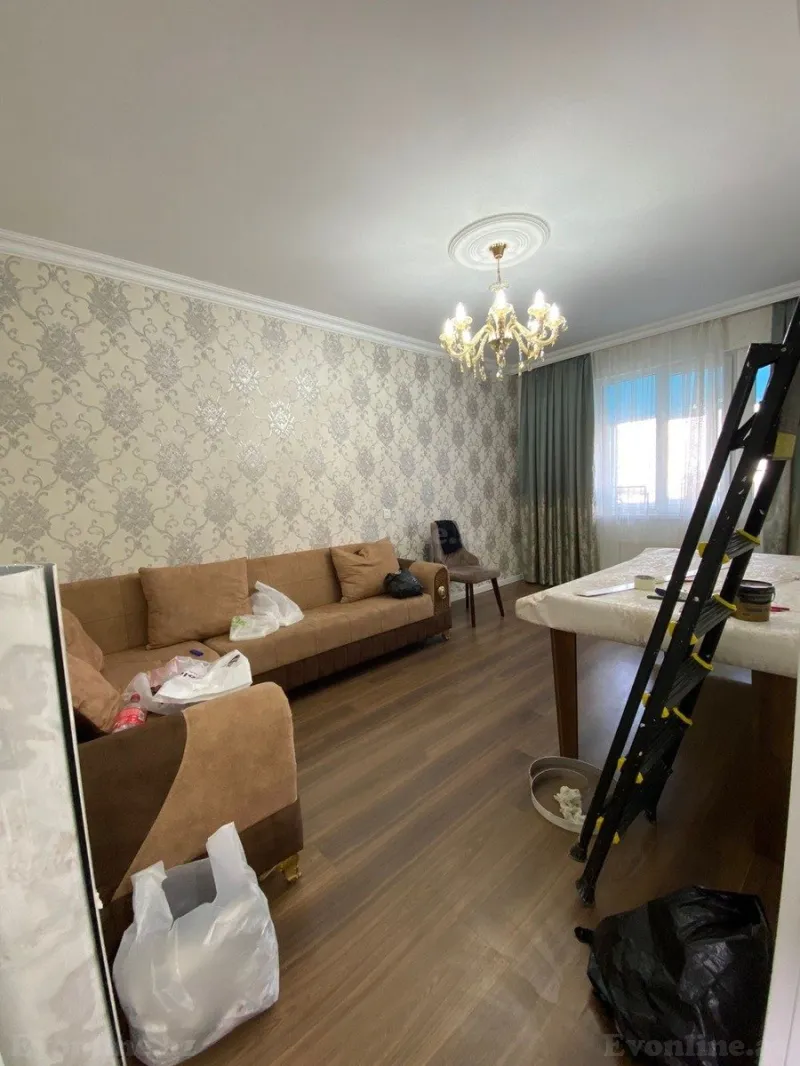 Satılır 2 otaqlı Mənzil Köhnə tikili 58 m² 4-cü mikrorayon - şəkil 2