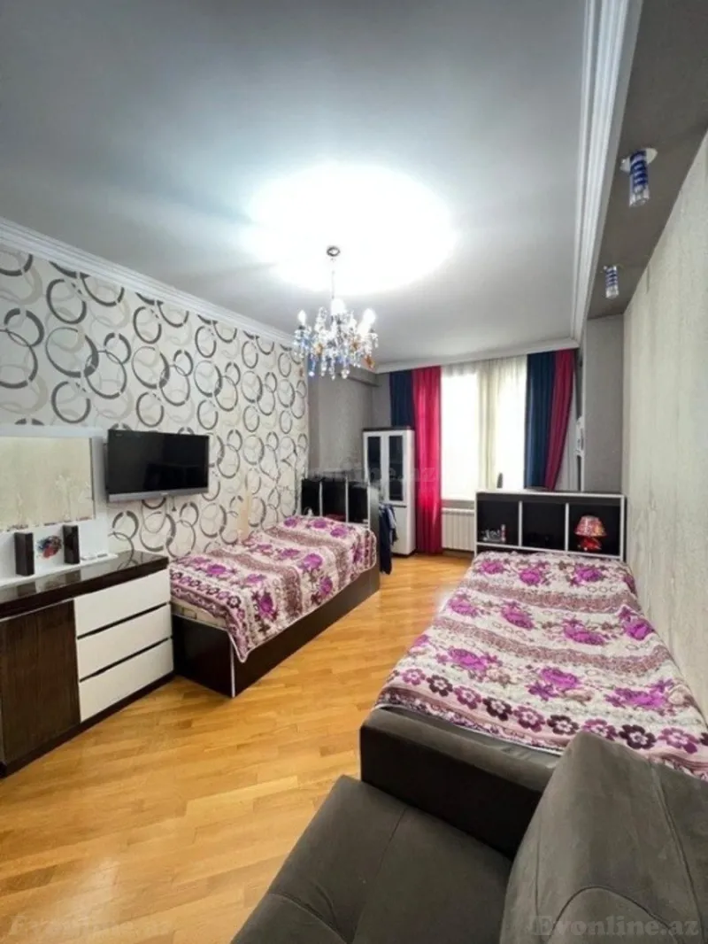 Satılır 4 otaqlı Mənzil Yeni tikili 214 m² Yasamal r. - şəkil 24