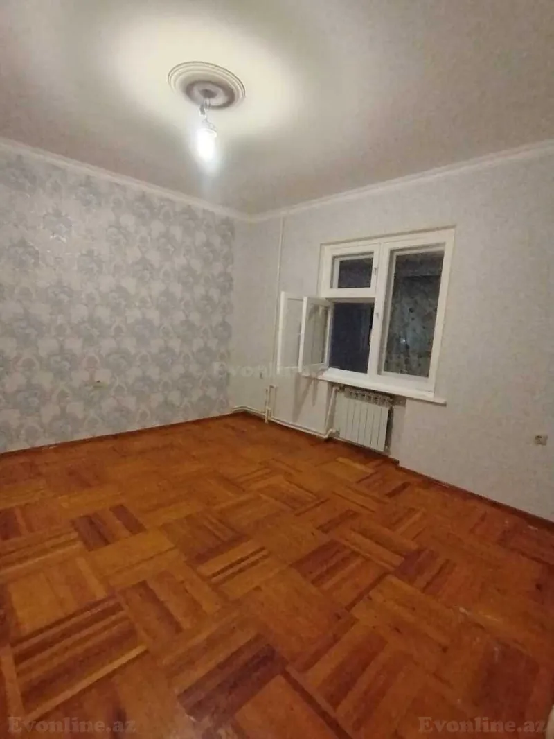 3 otaqlı Mənzil 70 m² 8-ci kilometr Satılır