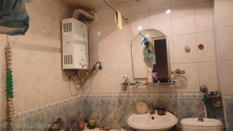 Satılır 2 otaqlı Mənzil Köhnə tikili 40 m² Neftçilər m. - şəkil 3