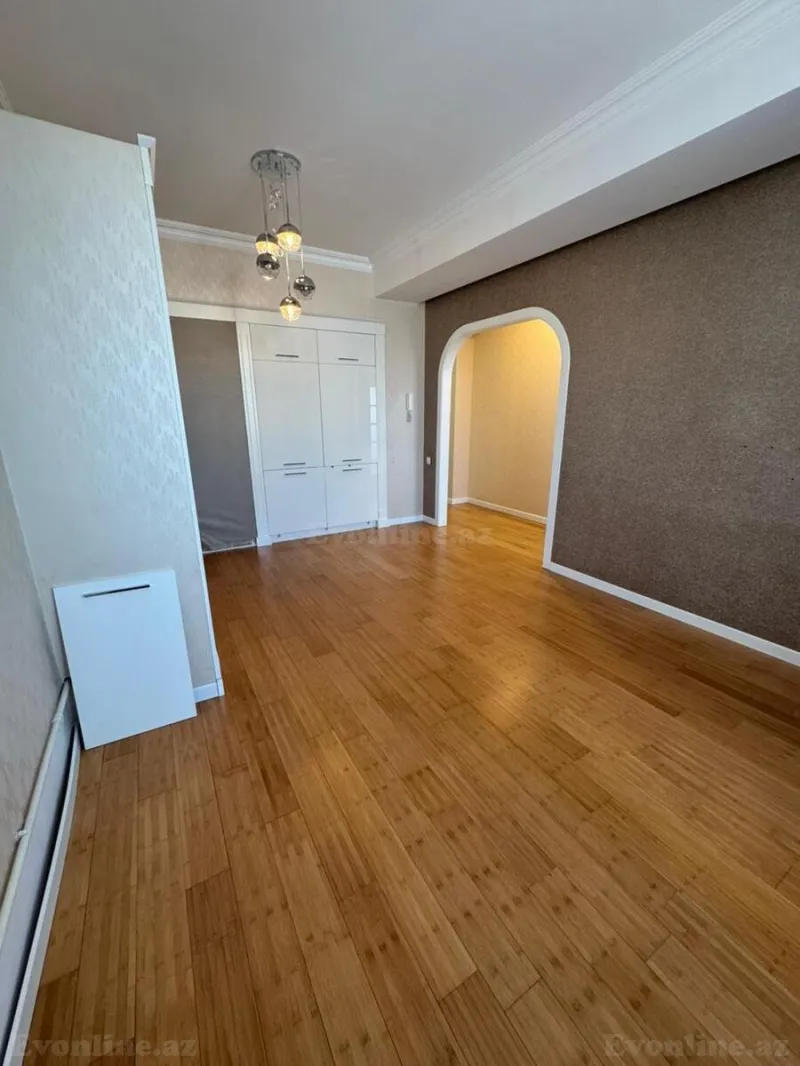 Kirayə verilir 2 otaqlı Mənzil Yeni tikili 80 m² Gənclik m. - şəkil 5