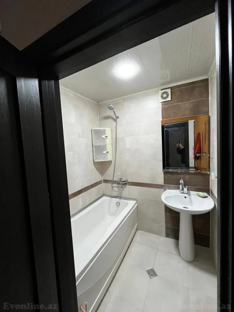 Kirayə verilir 2 otaqlı Mənzil Köhnə tikili 65 m² Koroğlu m. - şəkil 11