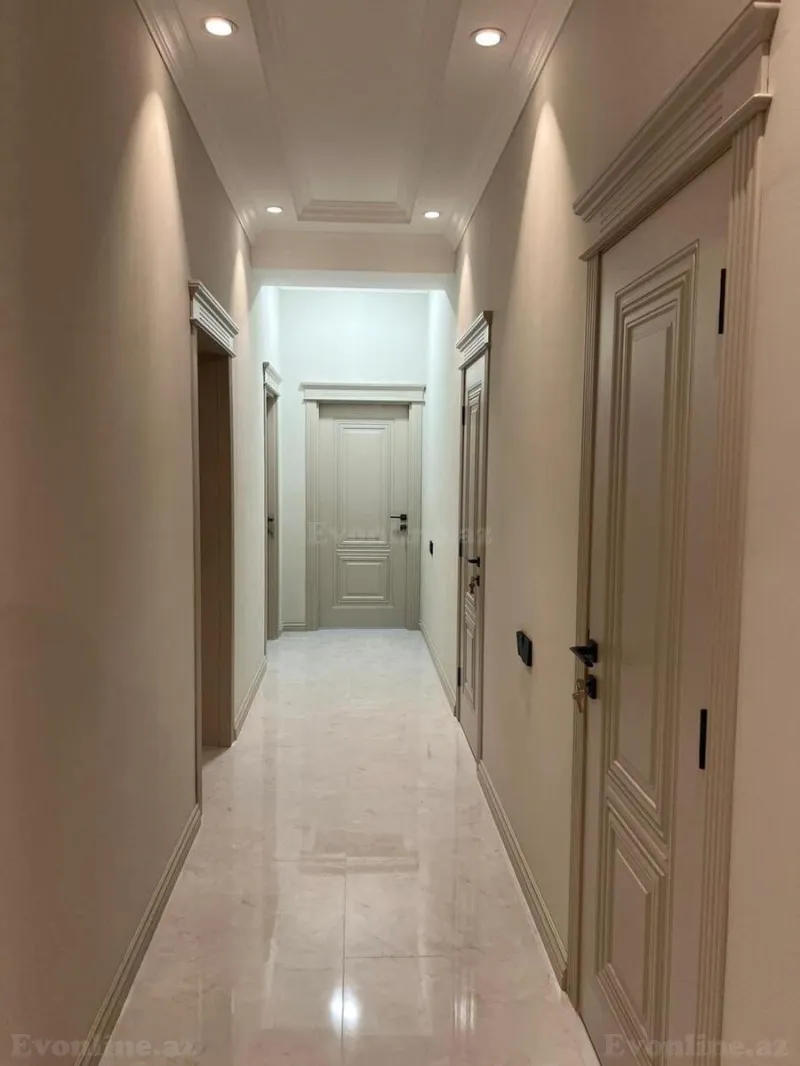 Satılır 4 otaqlı Mənzil Yeni tikili 195 m² 4-cü mikrorayon - şəkil 8