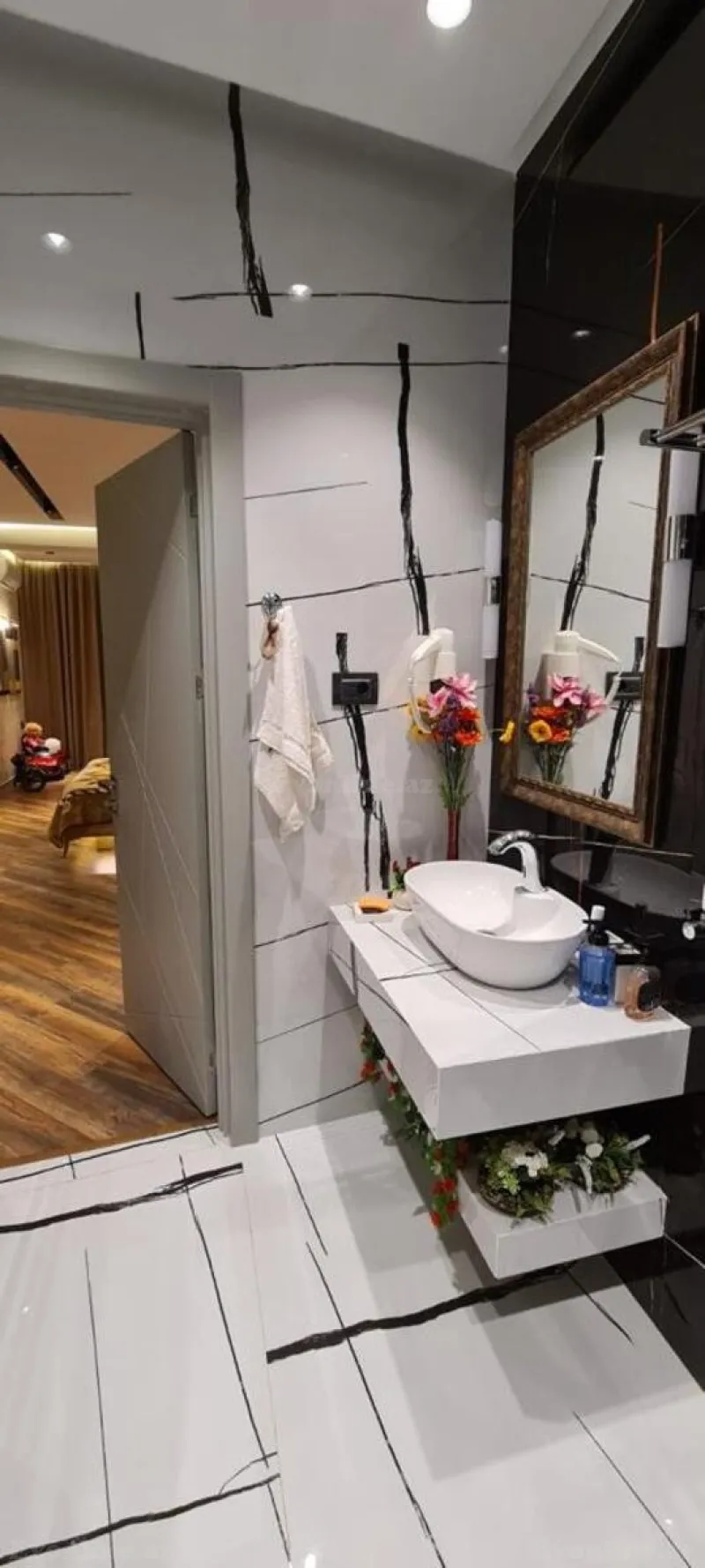 Kirayə verilir 5 otaqlı Mənzil Yeni tikili 246 m² Sahil m. - şəkil 28