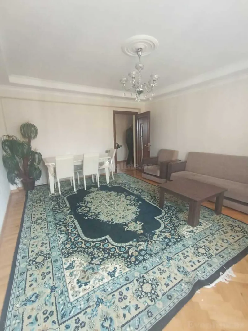 Satılır 3 otaqlı Mənzil Köhnə tikili 81 m² Nərimanov r. - şəkil 2