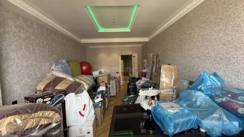 Satılır 3 otaqlı Mənzil Yeni tikili 217 m² Nərimanov r. - şəkil 15