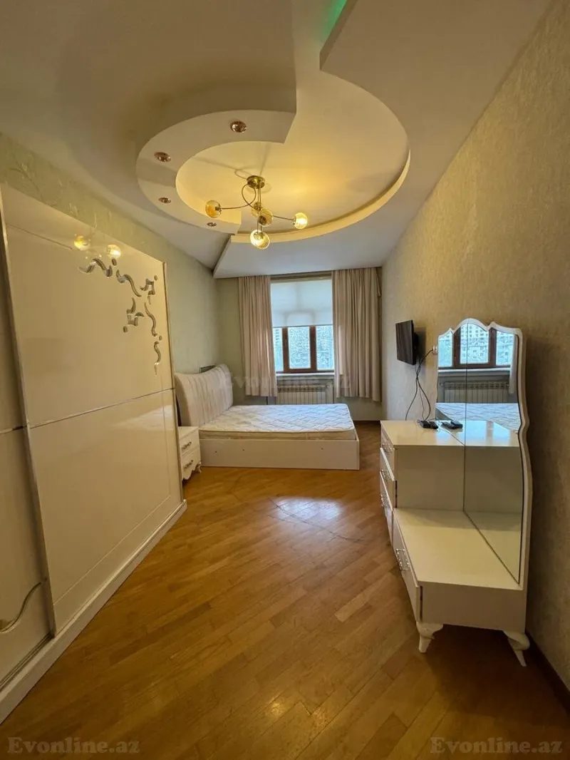 Satılır 2 otaqlı Mənzil Yeni tikili 75 m² Yasamal